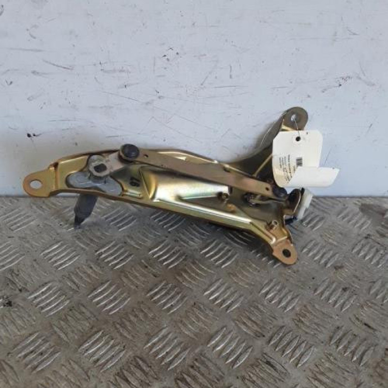Moteur essuie glace arriere RENAULT LAGUNA 1