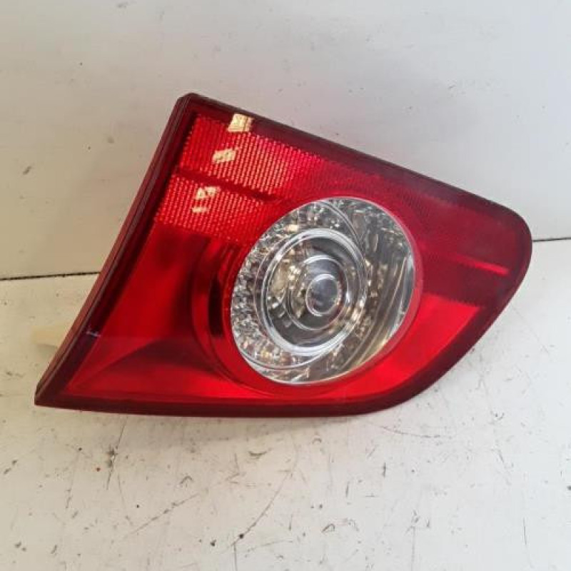 Feu arriere secondaire droit (feux) VOLKSWAGEN PASSAT 5