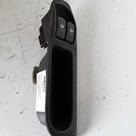 Interrupteur de leve vitre avant gauche RENAULT SCENIC 1 Photo n°1