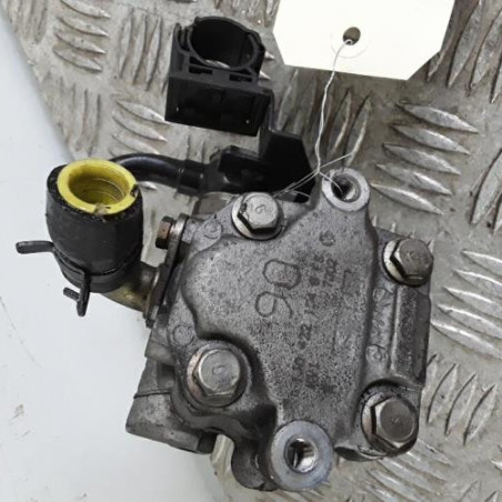 Pompe de direction VOLKSWAGEN GOLF 4