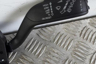 Commodo d'essuie glaces SEAT IBIZA 4