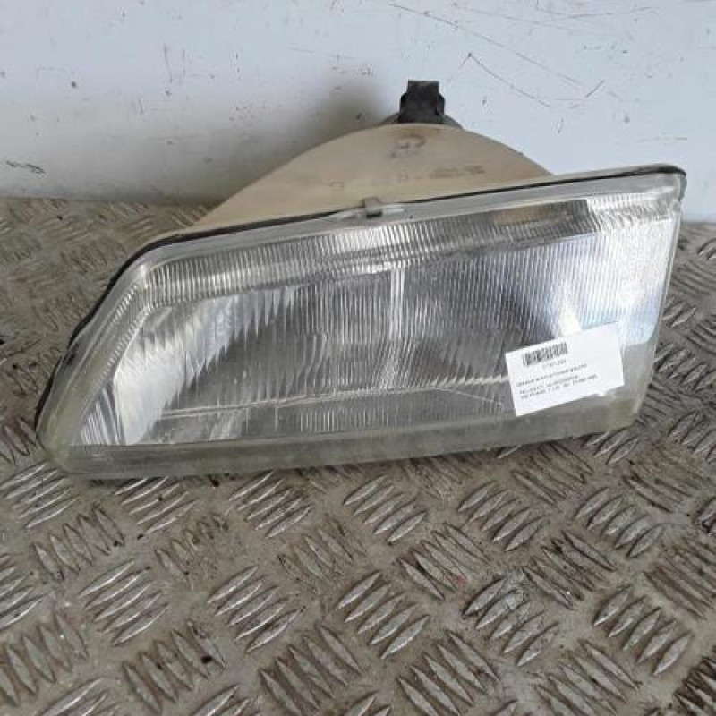Optique avant principal gauche (feux)(phare) PEUGEOT 106