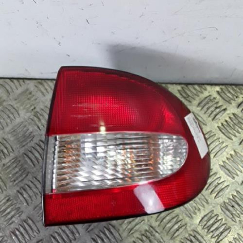 Feu arriere principal droit (feux) RENAULT MEGANE 1