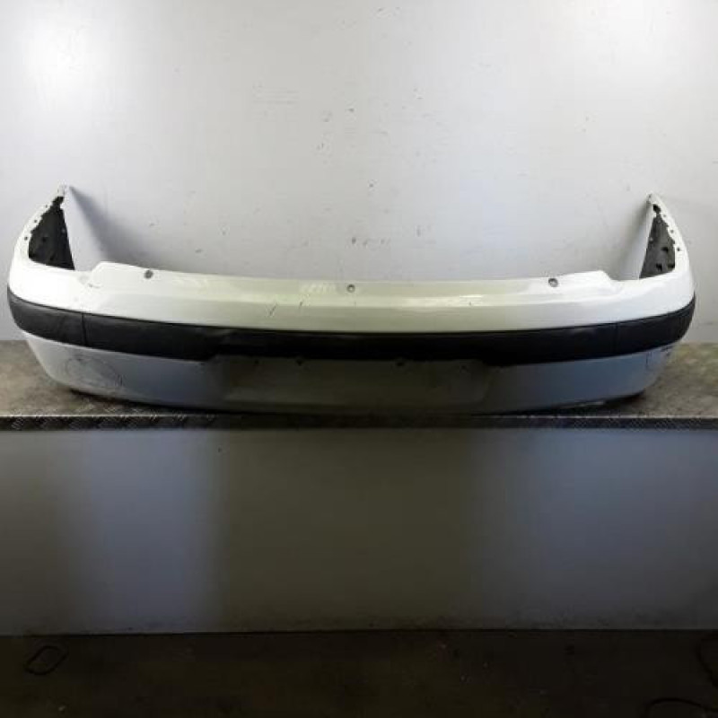 Pare choc arriere RENAULT MEGANE 1 Pare choc arriere RENAULT MEGANE 1