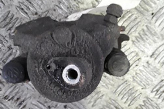 Etrier avant droit (freinage) VOLKSWAGEN GOLF 5