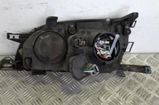 Optique avant principal droit (feux)(phare) TOYOTA AVENSIS 1