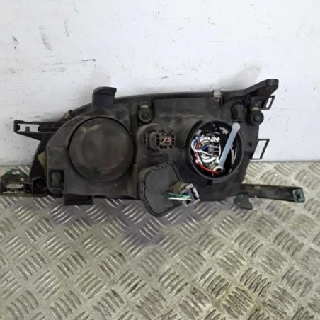 Optique avant principal droit (feux)(phare) TOYOTA AVENSIS 1