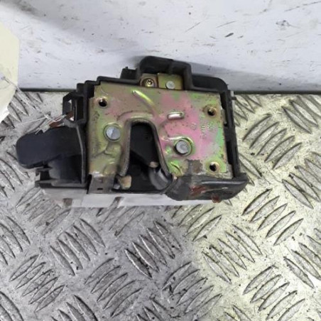 Serrure arriere droit VOLKSWAGEN POLO 3 Photo n°1