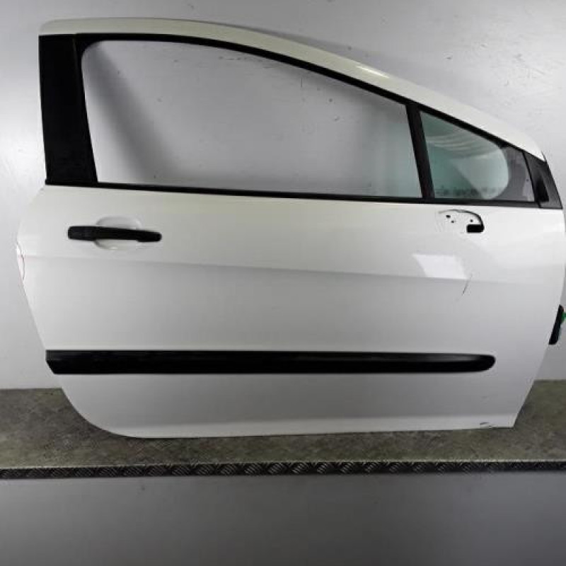 Porte avant droit PEUGEOT 308 1