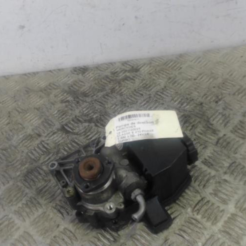Pompe de direction MERCEDES CLASSE E 210 Pompe de direction MERCEDES CLASSE E 210