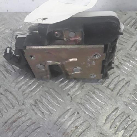 Serrure arriere droit VOLKSWAGEN POLO 3 Photo n°1