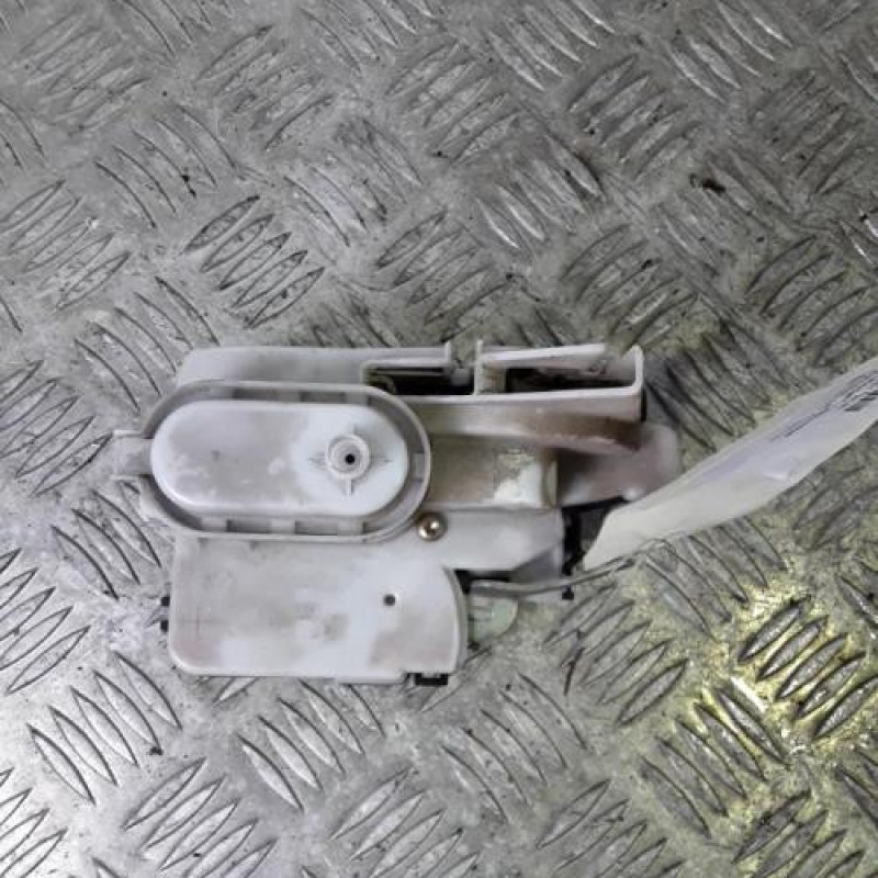 Serrure arriere gauche VOLKSWAGEN POLO 3 Serrure arriere gauche VOLKSWAGEN POLO 3