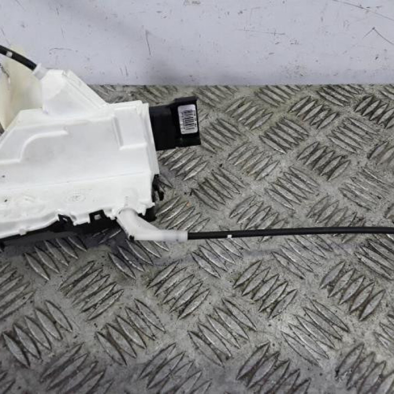 Serrure avant droit CITROEN DS3