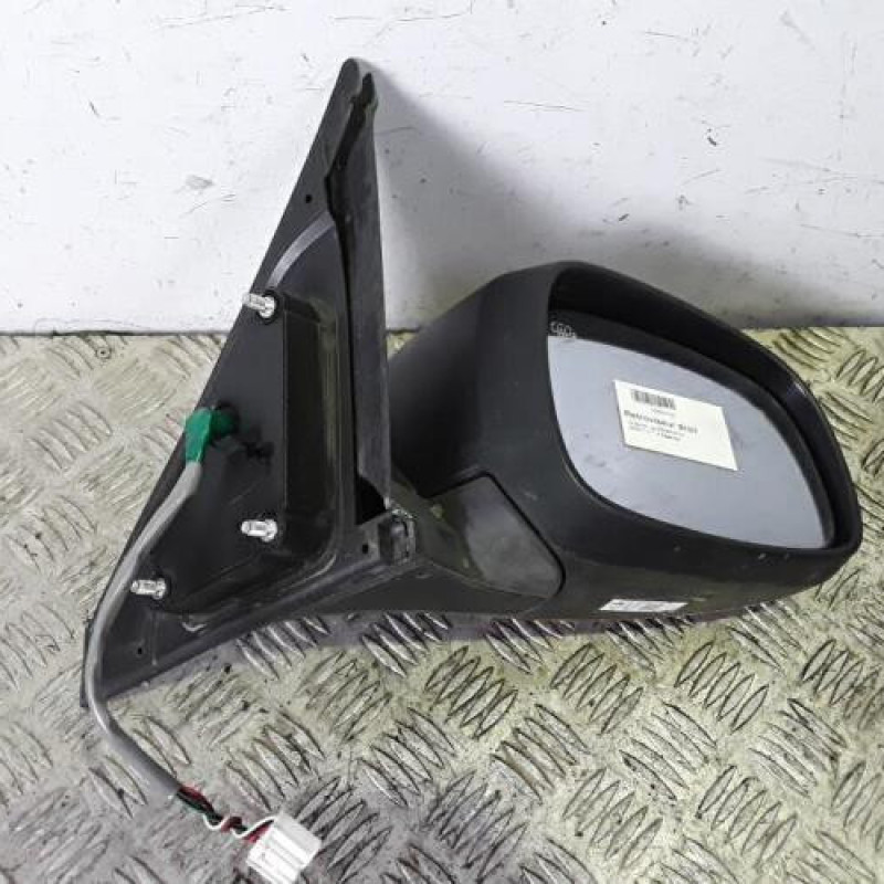 Retroviseur droit SUZUKI SWIFT 3 Retroviseur droit SUZUKI SWIFT 3
