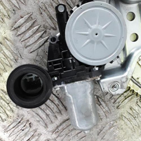 Leve vitre electrique avant gauche SUZUKI SWIFT 3