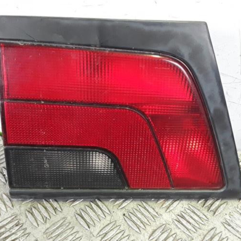 Feu arriere secondaire gauche (feux) PEUGEOT 806