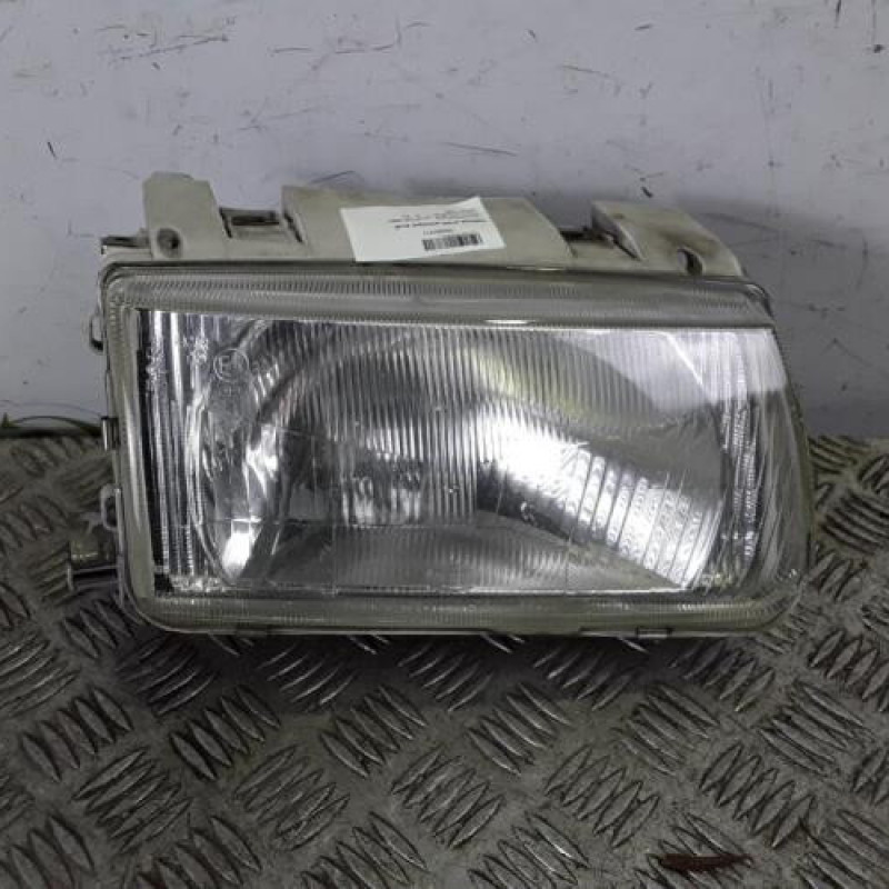 Optique avant principal droit (feux)(phare) VOLKSWAGEN POLO 3