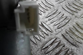 Moteur essuie glace arriere RENAULT CLIO 3 Photo n°3