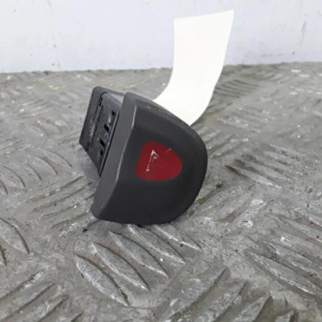 Bouton de warning RENAULT SCENIC 1 Photo n°1