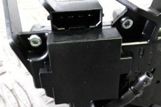 Moteur essuie glace arriere VOLKSWAGEN POLO 4 Photo n°4