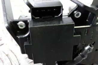 Moteur essuie glace arriere VOLKSWAGEN POLO 4 Photo n°5
