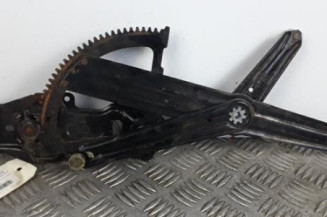 Leve vitre mecanique avant droit PEUGEOT 205