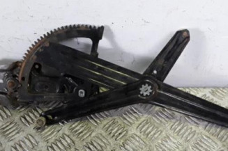 Leve vitre mecanique avant droit PEUGEOT 205 Photo n°4