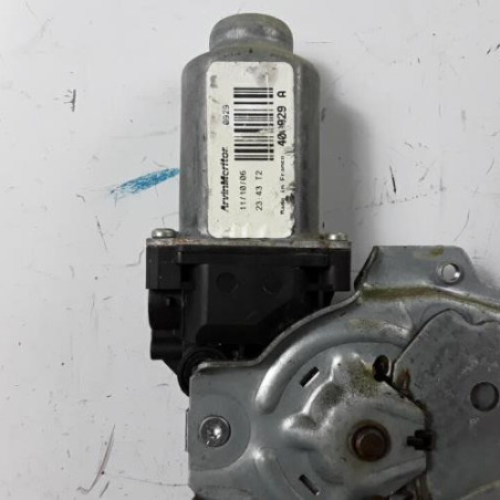 Leve vitre electrique arriere droit NISSAN NOTE 1