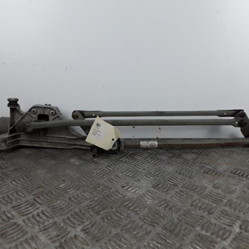 Moteur essuie glace avant FORD FOCUS 2