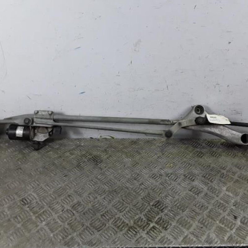Moteur essuie glace avant MERCEDES CLASSE A 169