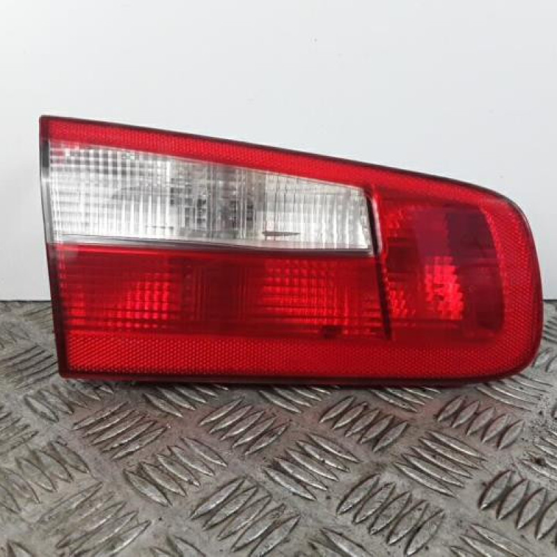 Feu arriere secondaire gauche (feux) RENAULT LAGUNA 2