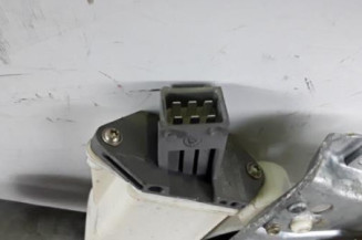 Leve vitre electrique arriere gauche TOYOTA AVENSIS 2 Photo n°3