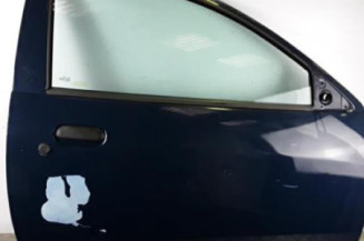 Porte avant droit FORD KA 1 Photo n°1