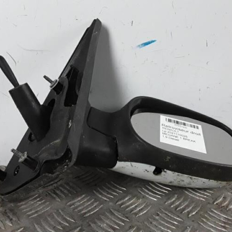 Retroviseur droit RENAULT MEGANE 1