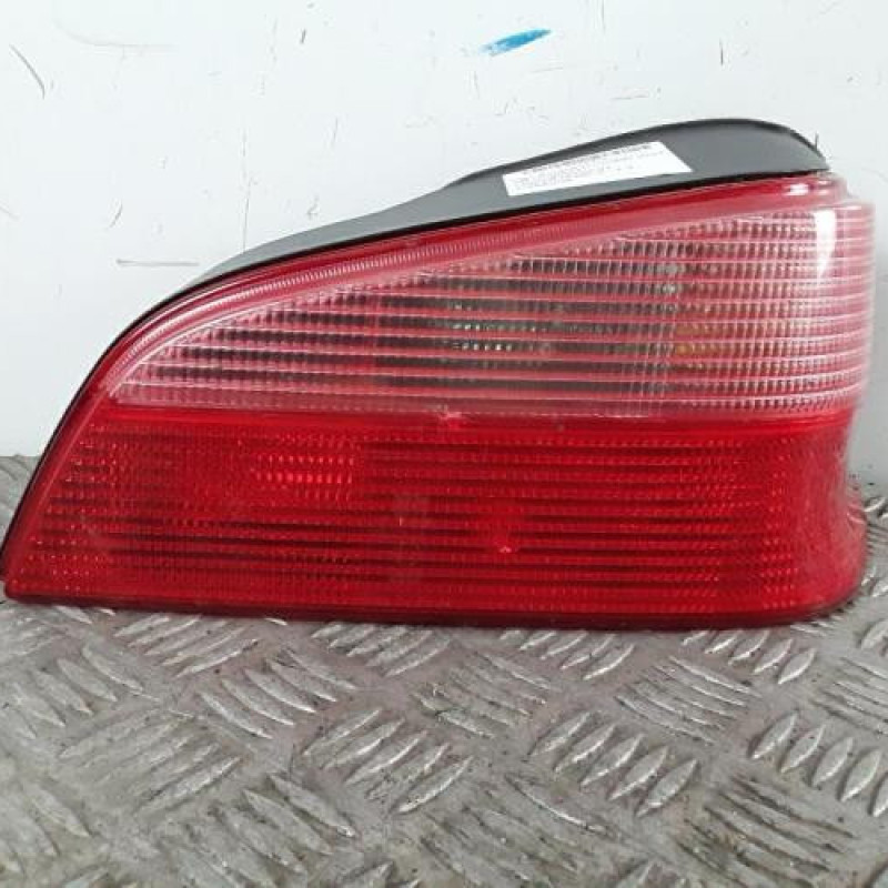 Feu arriere principal droit (feux) PEUGEOT 106