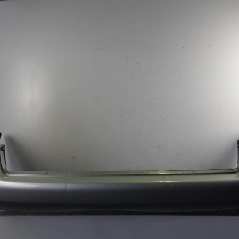 Pare choc arriere HYUNDAI TRAJET Pare choc arriere HYUNDAI TRAJET