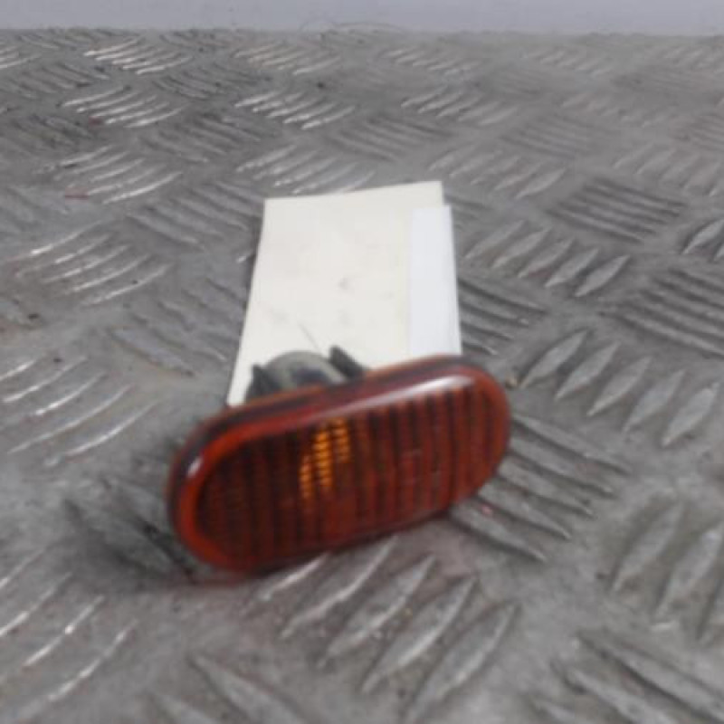 Repetiteur clignotant avant gauche (Feux) RENAULT CLIO 2