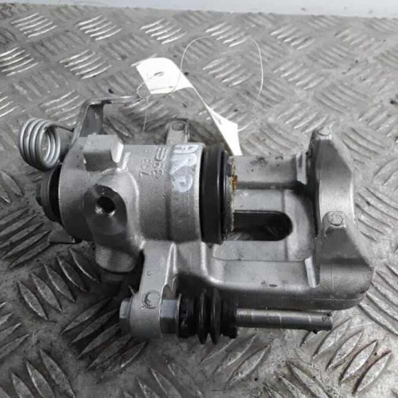 Etrier arriere droit (freinage) PEUGEOT 208 1