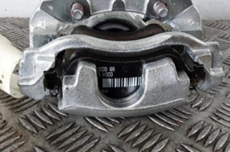 Etrier avant droit (freinage) PEUGEOT 208 1