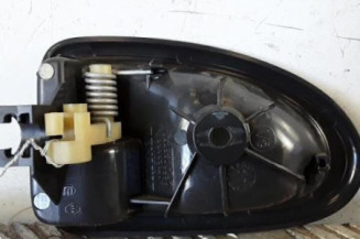 Poignee interieur avant droit RENAULT CLIO 2 CAMPUS