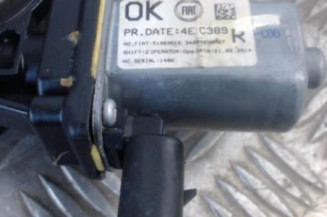 Leve vitre electrique avant droit FIAT PANDA 3