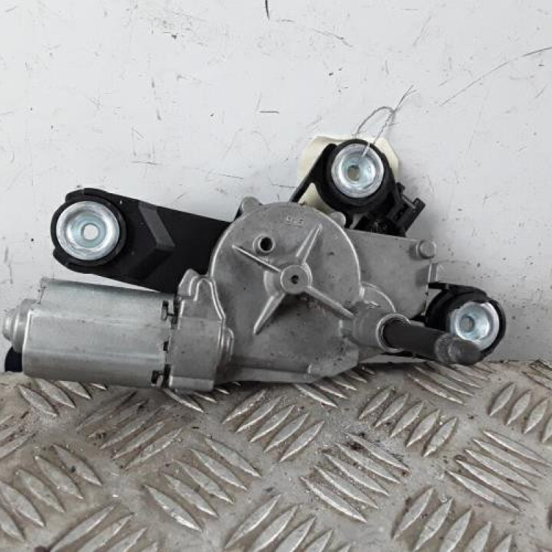 Moteur essuie glace arriere FORD FOCUS 2