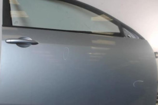 Porte avant droit NISSAN PRIMERA 4 Photo n°1