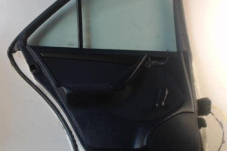 Porte arriere gauche MERCEDES CLASSE C 202 Photo n°4
