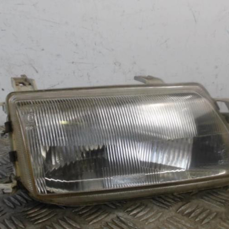 Optique avant principal droit (feux)(phare) OPEL ASTRA F