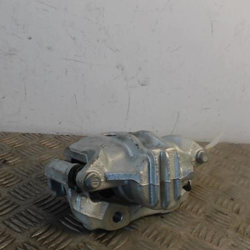 Etrier avant droit (freinage) PEUGEOT 208 1
