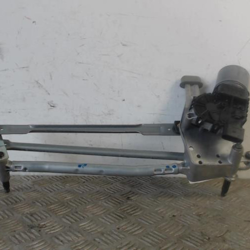 Moteur essuie glace avant PEUGEOT 208 1