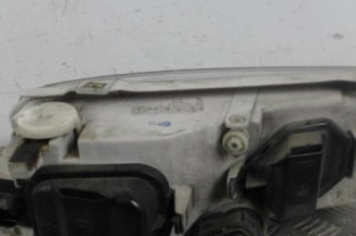 Optique avant principal gauche (feux)(phare) VOLKSWAGEN PASSAT 3