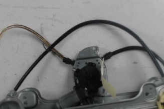 Leve vitre electrique avant droit PEUGEOT 1007 Photo n°1