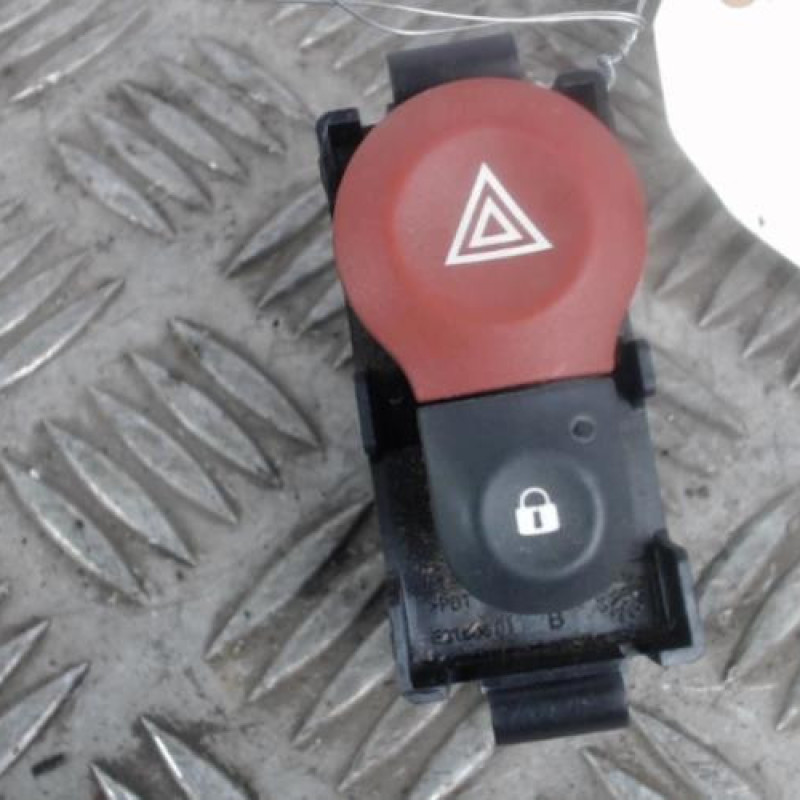 Bouton de warning RENAULT KANGOO 2 Bouton de warning RENAULT KANGOO 2